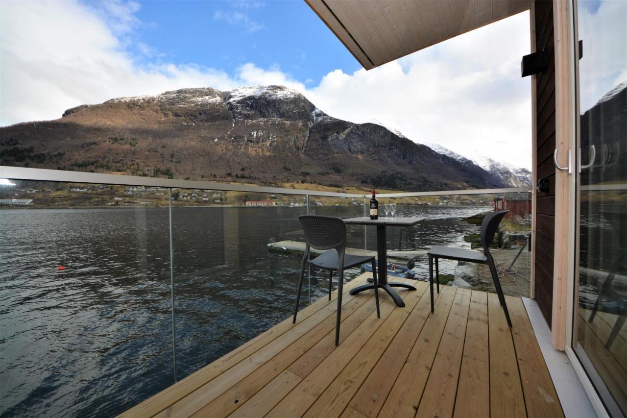 Nesset Fjordcamping Olden Ngoại thất bức ảnh